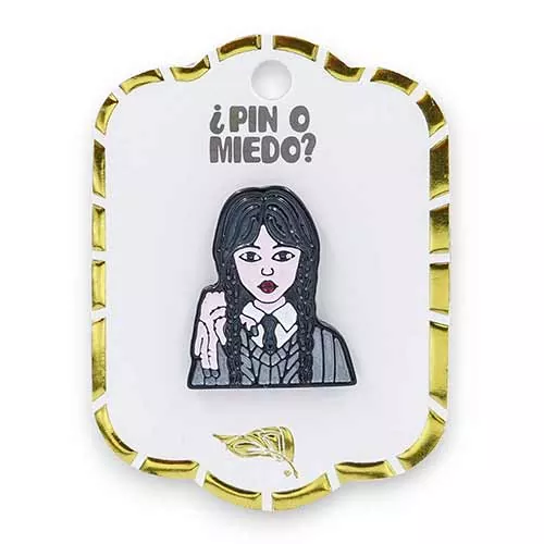 Pin metálico Merlina