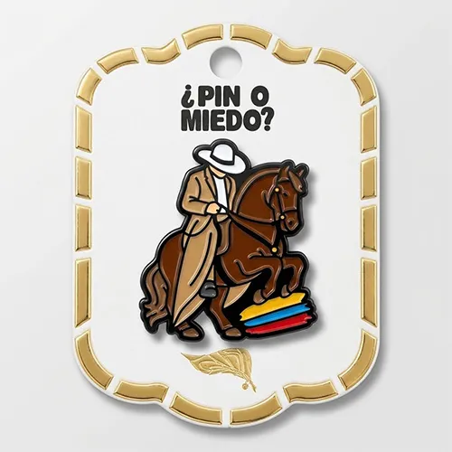 Pin Metálico Jinete Colombiano